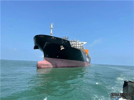 雙塔齊發(fā)，匯舸集團(tuán)首艘萬(wàn)箱船煙氣凈化系統(tǒng)試航成功
