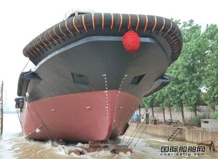 鎮(zhèn)江船廠5艘全回轉(zhuǎn)拖船接連下水出廠